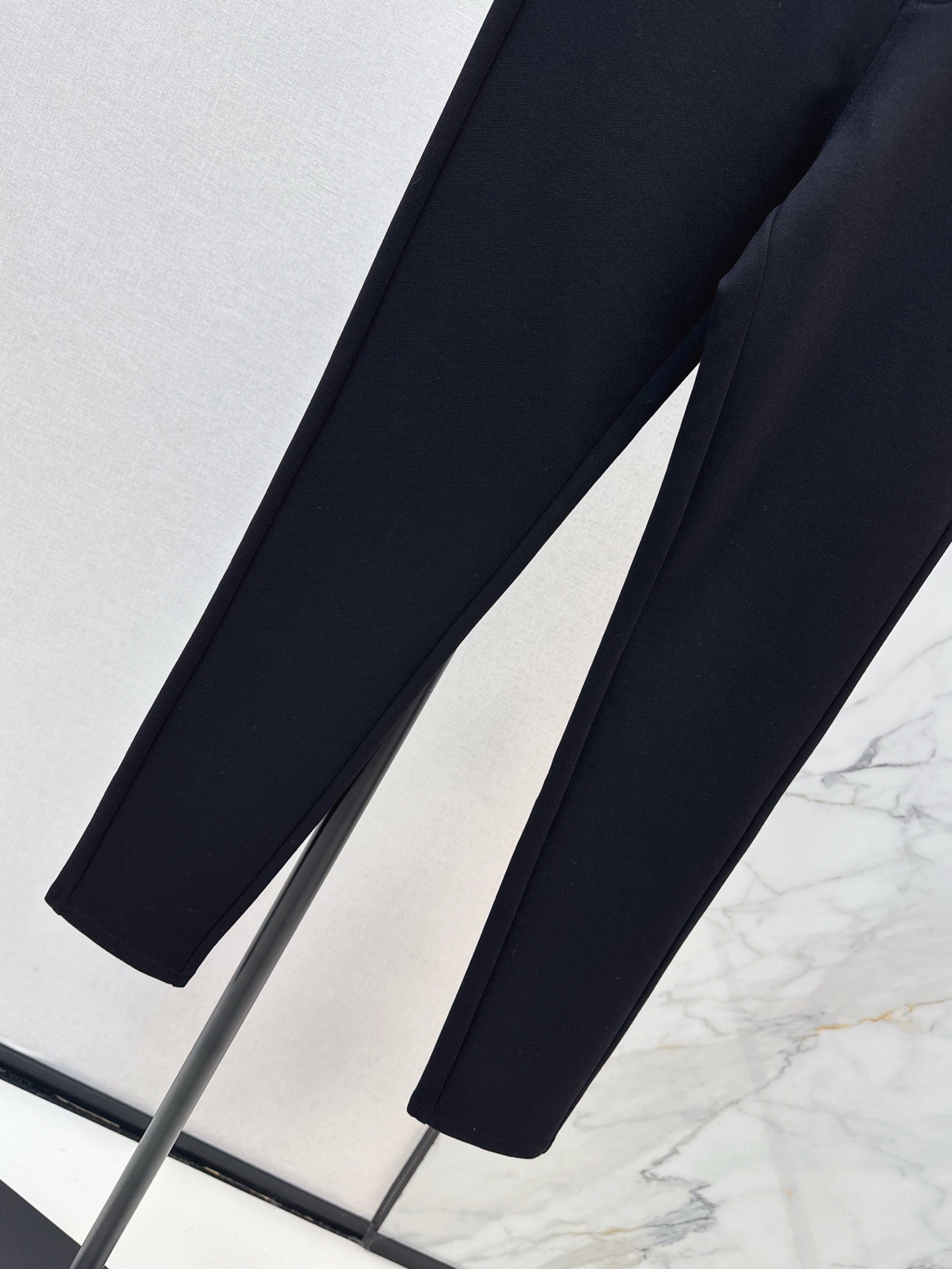 CD NEW Embroidered trousers