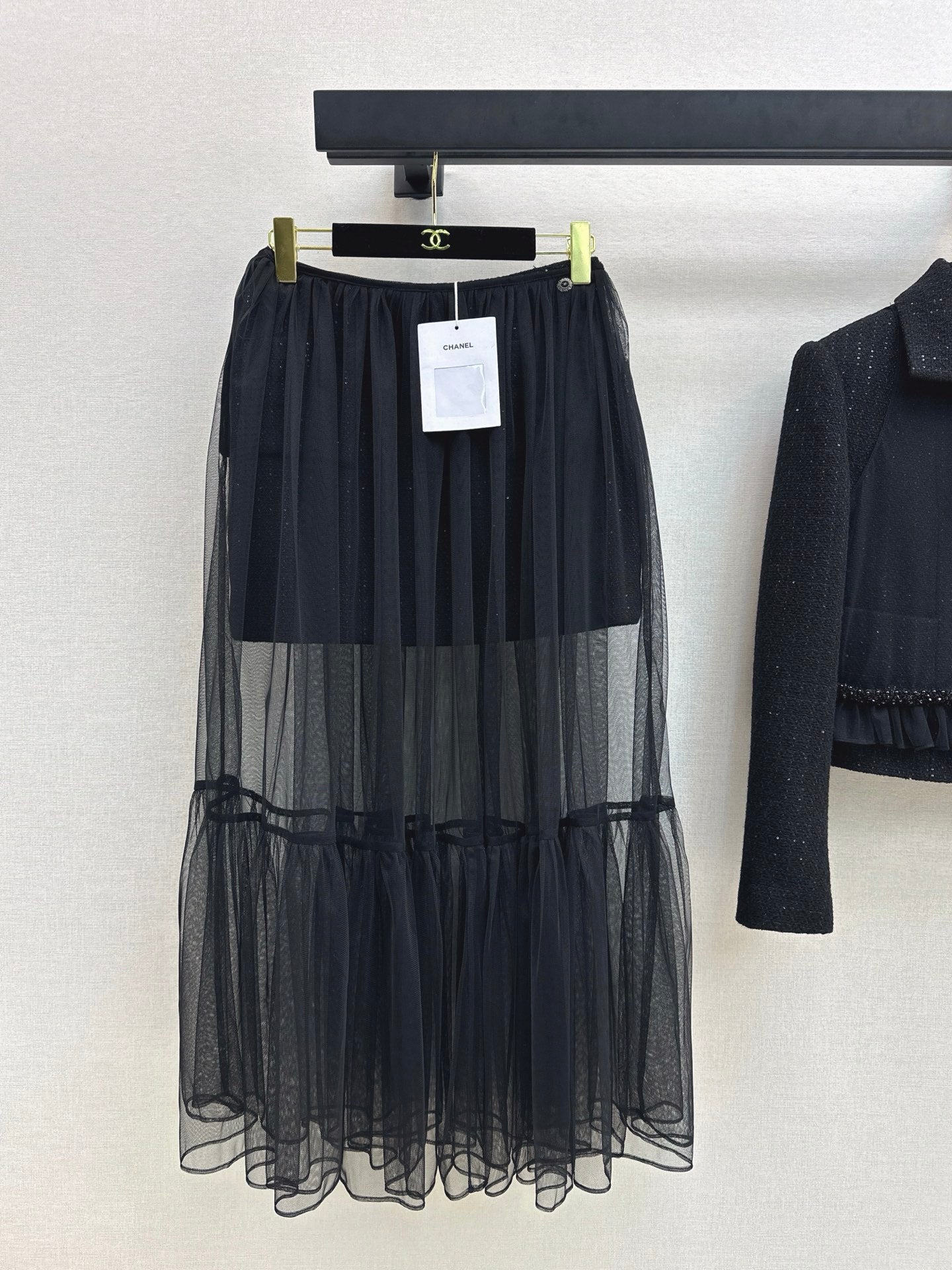 Chan NEW woven skirt and mesh skirt set