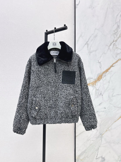 Loe NEW fur collar coat