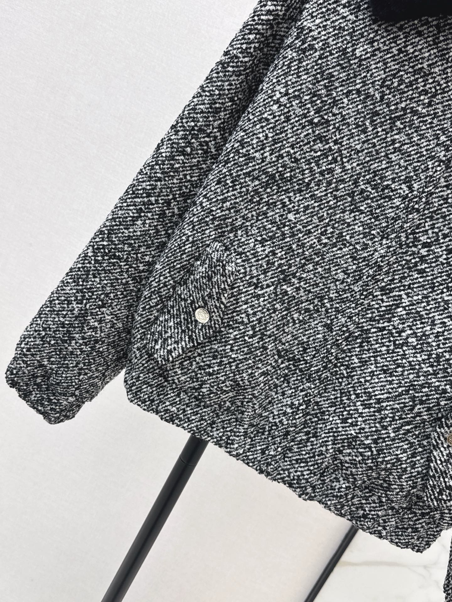 Loe NEW fur collar coat