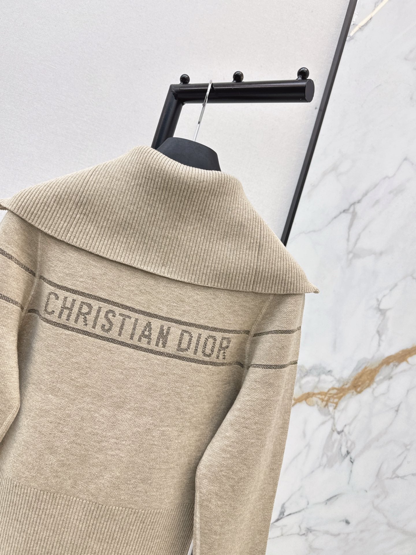 CD NEW Reversible  Jacket